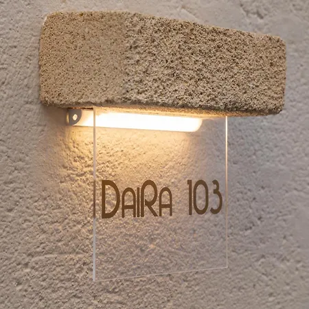 Daira 103 Luxury Sulle Mura Di アパート チェファル